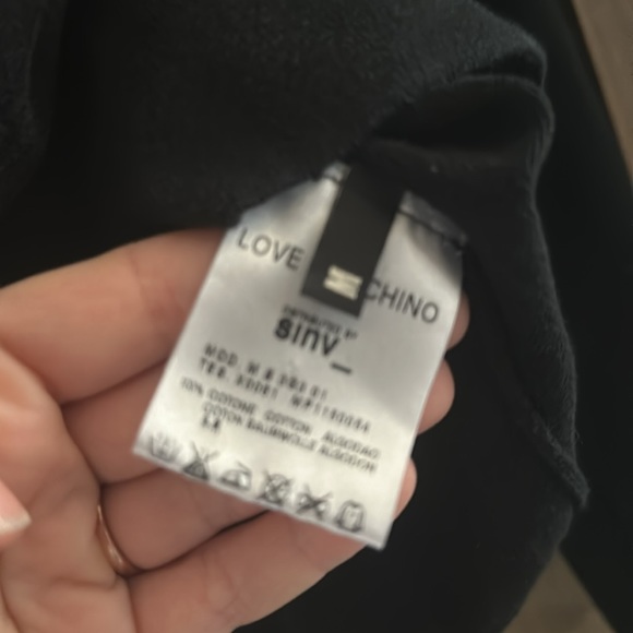 Moschino Love Sweater - Picture 12 of 13